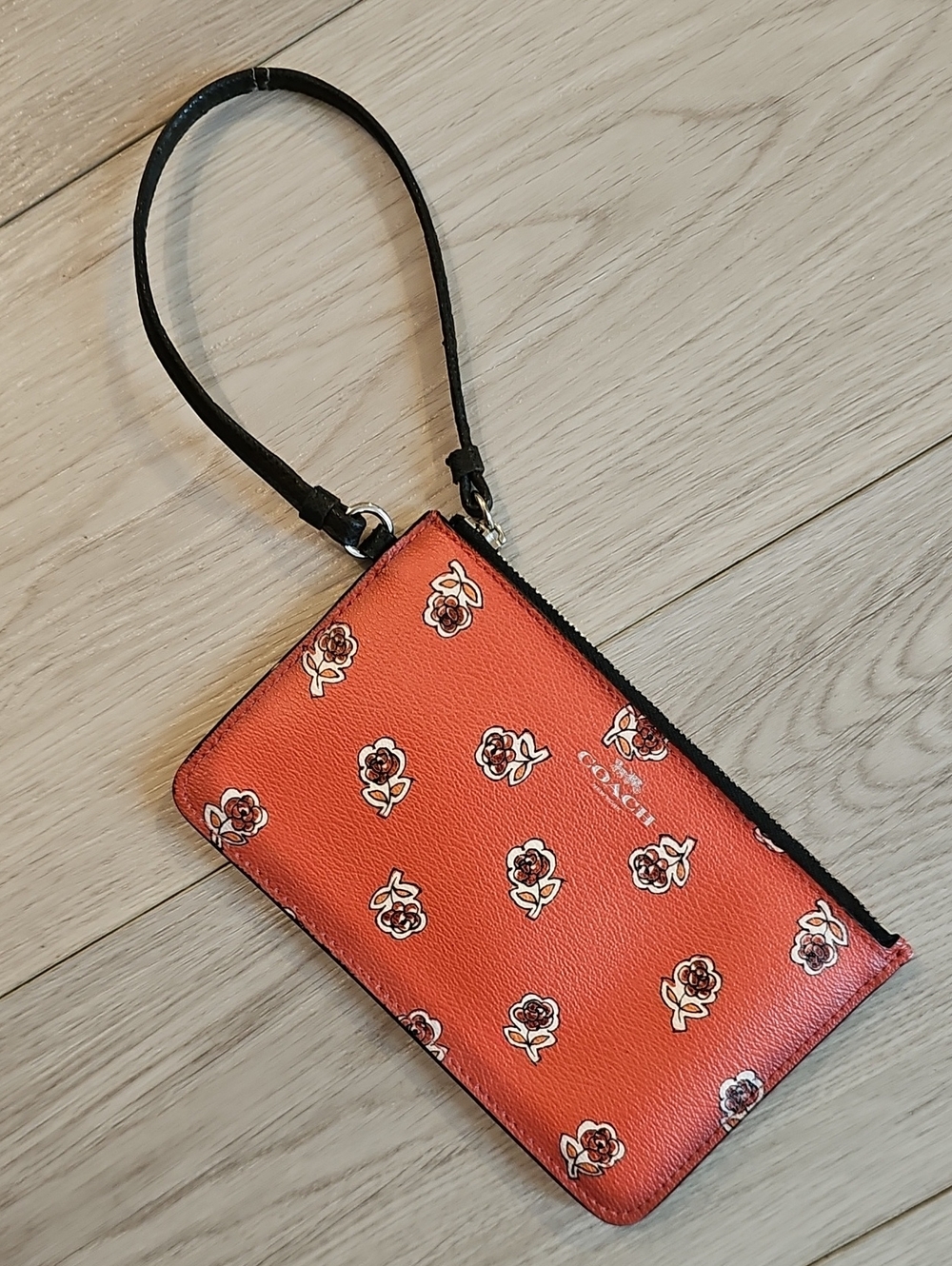 Coach Small Sienna Rose Print Wristlet Style No. F56026 7x4.5"